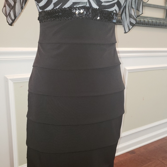 Enfocus Elegant dress size 6 - Picture 4 of 4